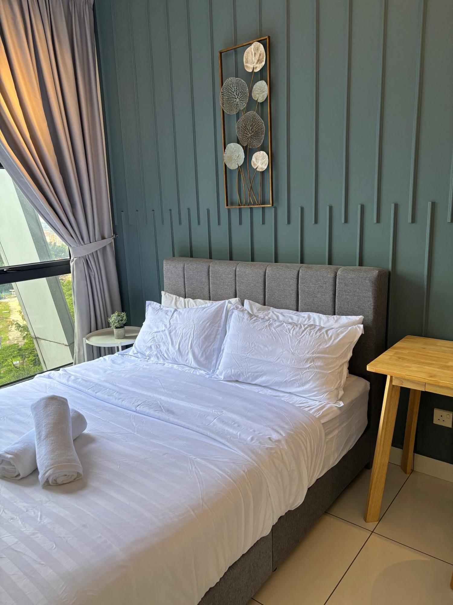 Modern Suites IArte@Mont Kiara I2B1.5B I3 PAX Kuala Lumpur Zimmer foto