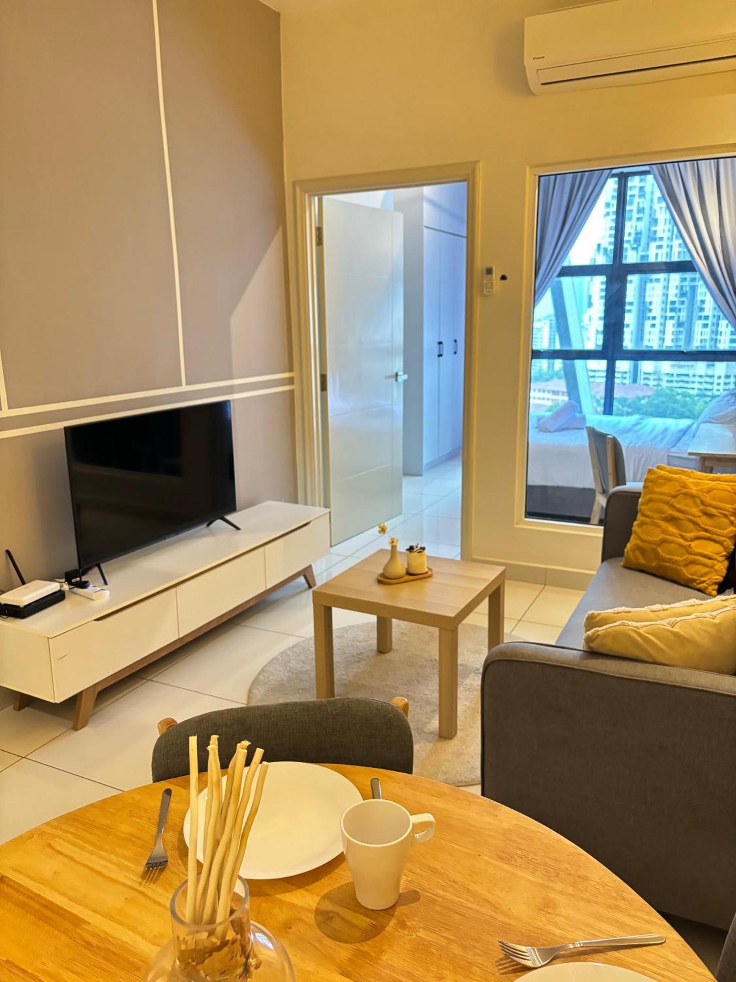 Modern Suites IArte@Mont Kiara I2B1.5B I3 PAX Kuala Lumpur Zimmer foto